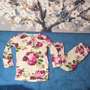 Lou Lou& Conpany Top & Bottom Set Size 12-24 Months